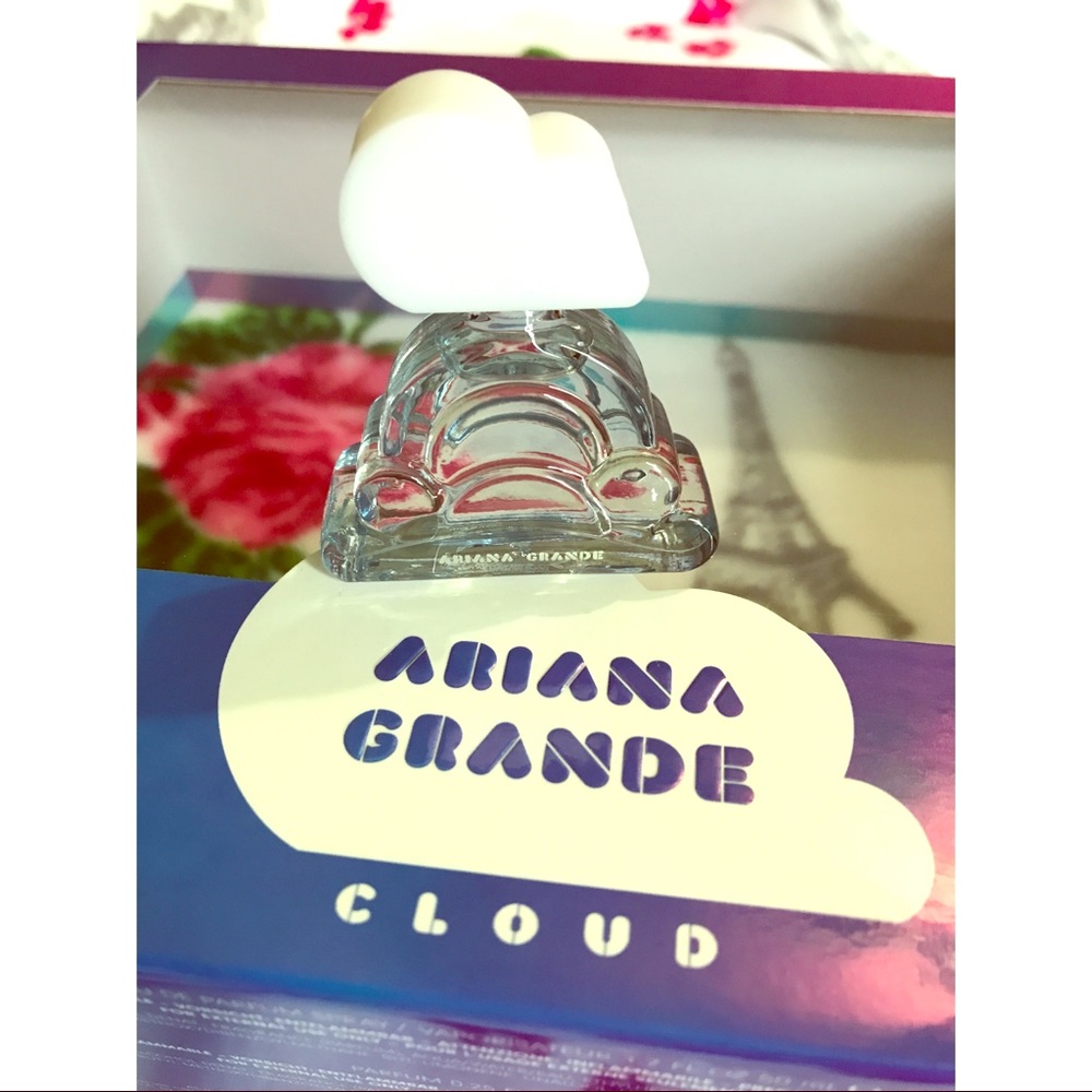 Ariana Grande Cloud ☁️ Perfume/Fragrance ❗️SOLD❗️